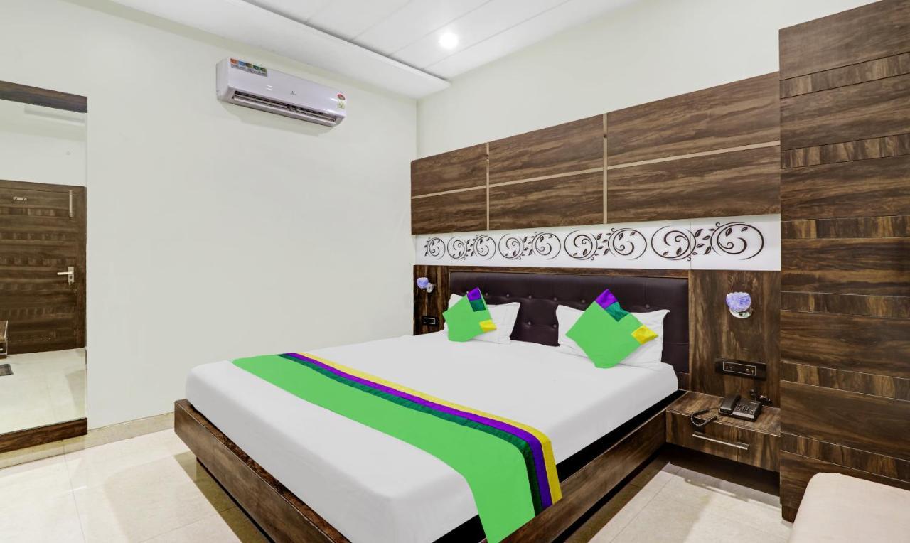 Itsy Hotels Anjali Mahal 500, Mtrs From Mathura Railway Station Eksteriør billede