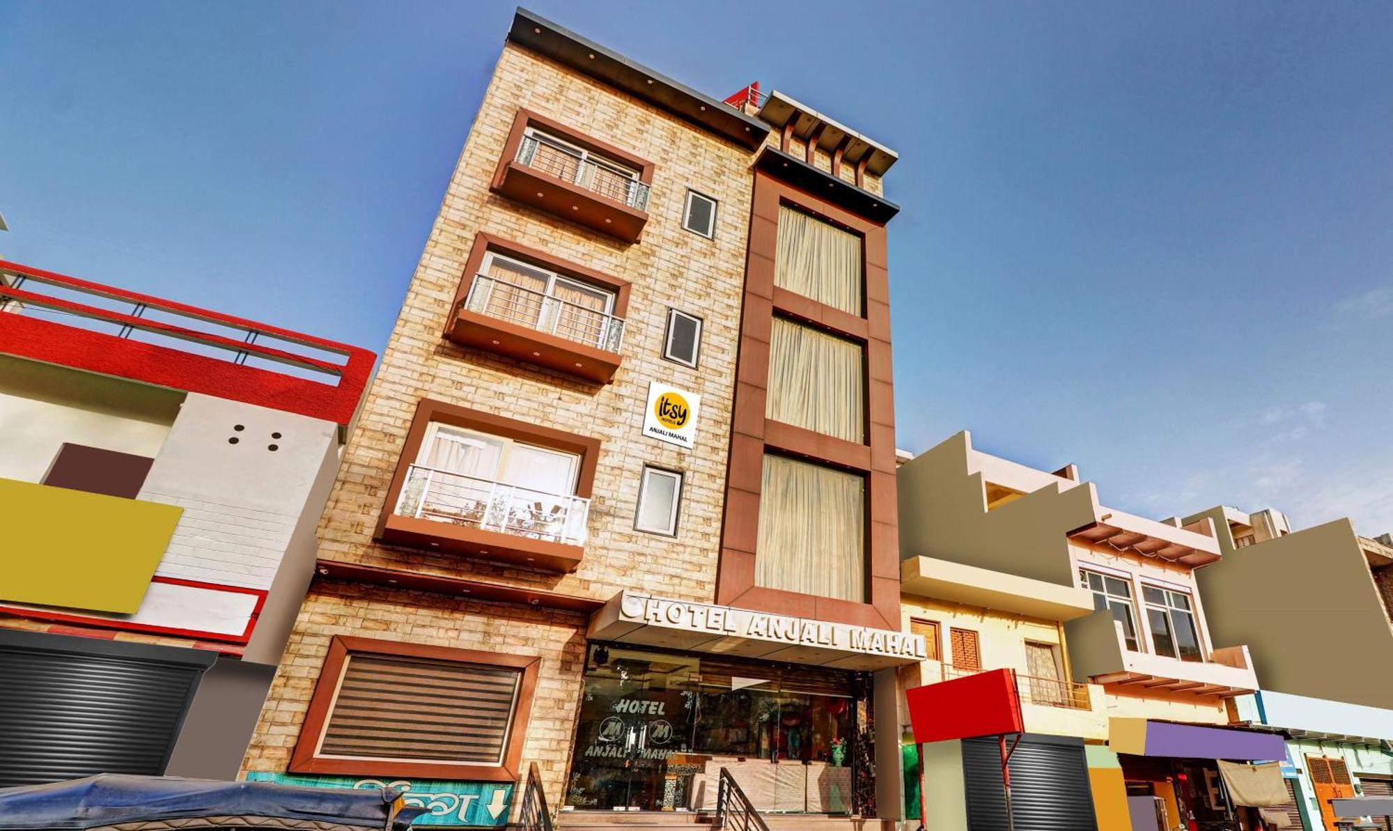 Itsy Hotels Anjali Mahal 500, Mtrs From Mathura Railway Station Eksteriør billede